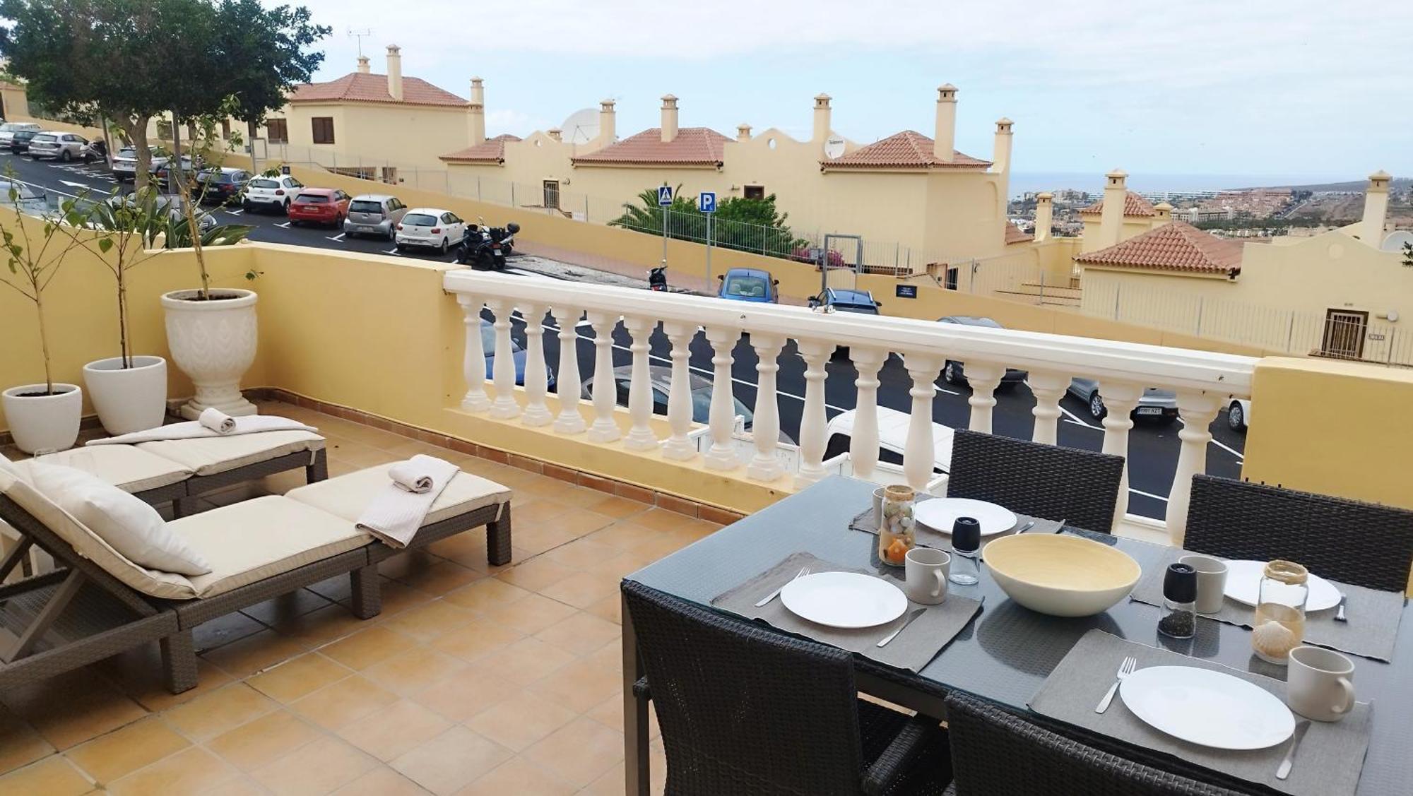Charming & Sunny Apartment With Ocean View Costa Adeje  ภายนอก รูปภาพ